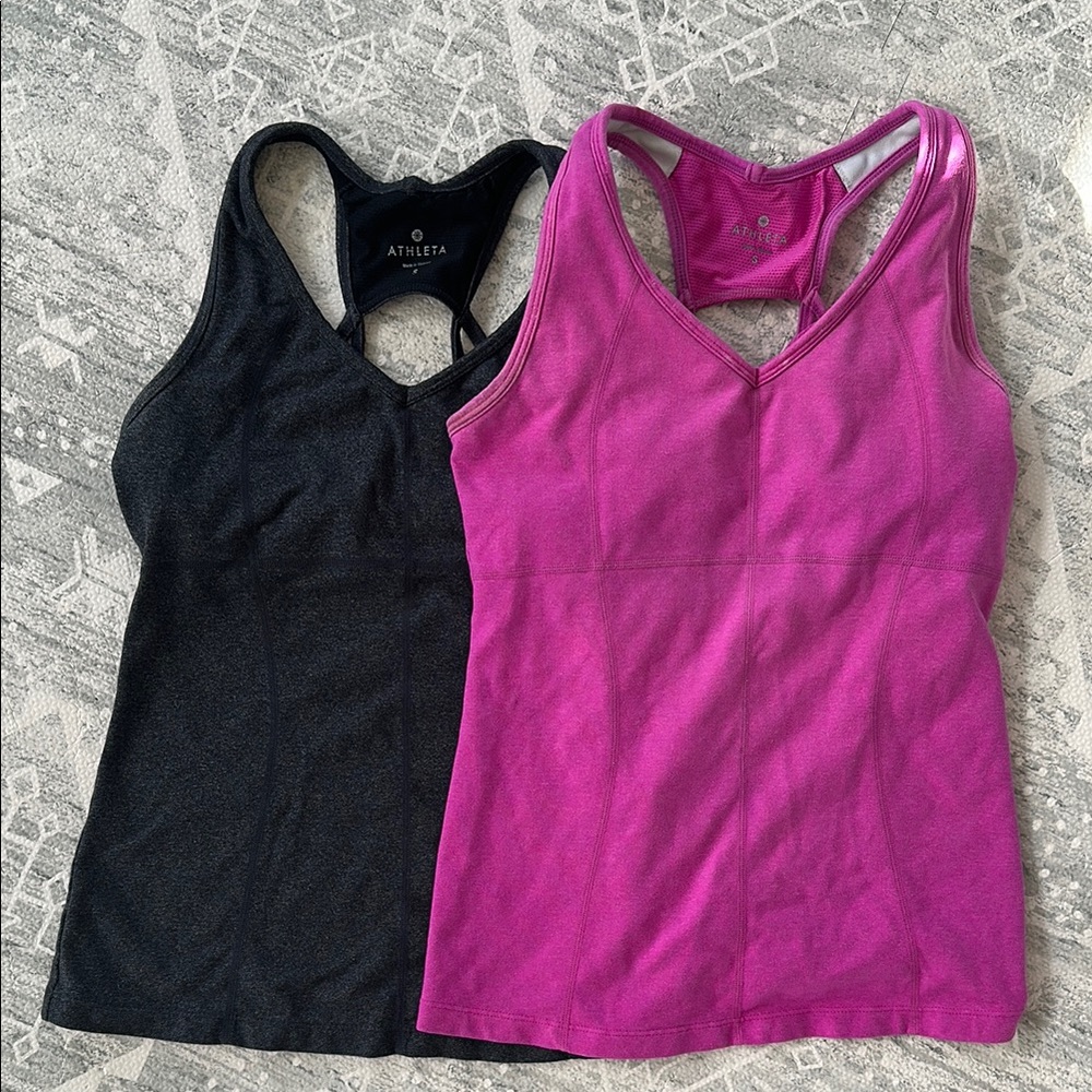 Athleta racer back tank top with built in bra